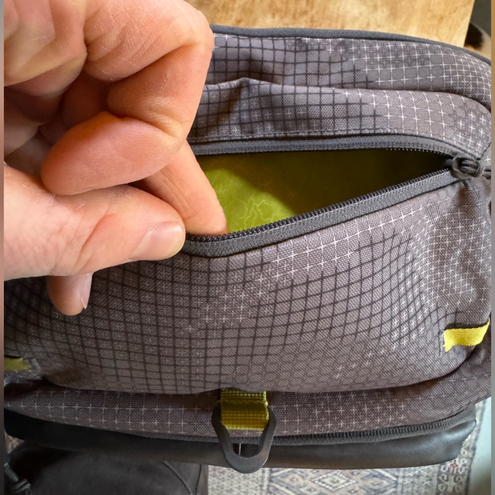 Orvis BugOut Backpack Steel Camo - Picture 9 of 10